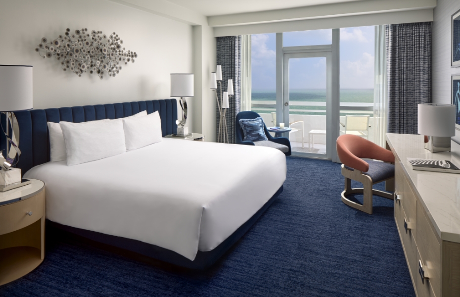 Fontainebleau guest room