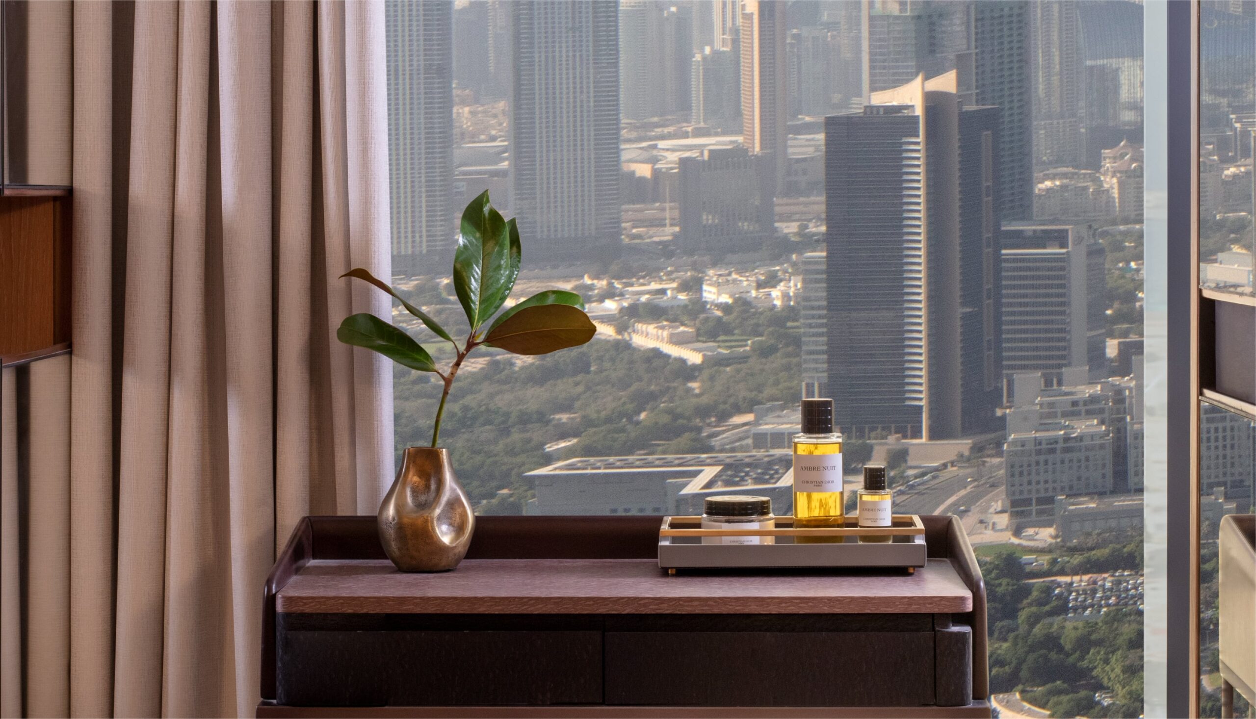 One and Only One Za'abeel room with skyline view